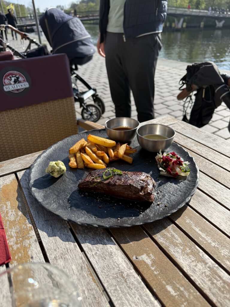 Ein Gericht aus der Speisekarte von Realfood Restaurant Lübeck